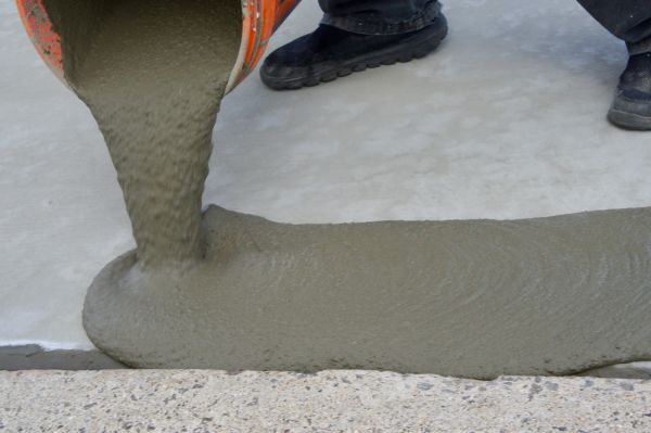 Cost of Cement Overlay Installation in Everett